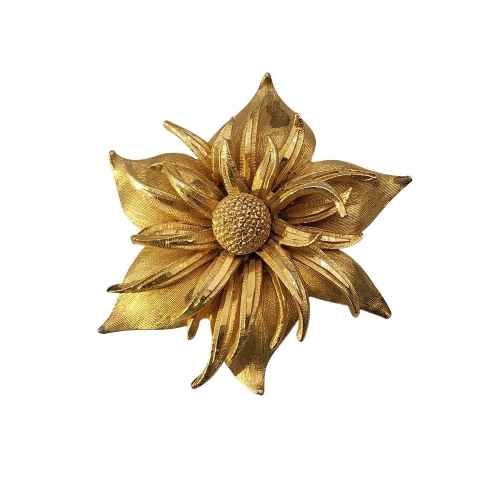 Vintage gold tone signed BSK‎ flower floral brooch pin